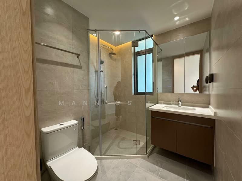 Apartment for Sale at R&F Princess Cove Phase 3-New Casa Suites - Mannics Koo - Master Bathroom - PropertyGuru.com.my