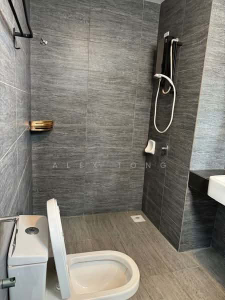 Servis Apartment untuk Disewa di Gaya Resort Homes - Alex Tong - Bathroom - PropertyGuru.com.my