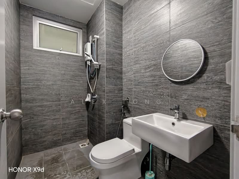 Service Residence for Rent at Gaya Resort Homes - Alex Tong - Bathroom - PropertyGuru.com.my