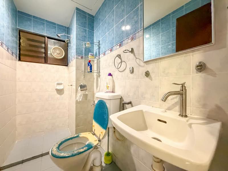Pangsapuri untuk Dijual di Permata Heights - Shafiq Muttalib - Bathroom - PropertyGuru.com.my
