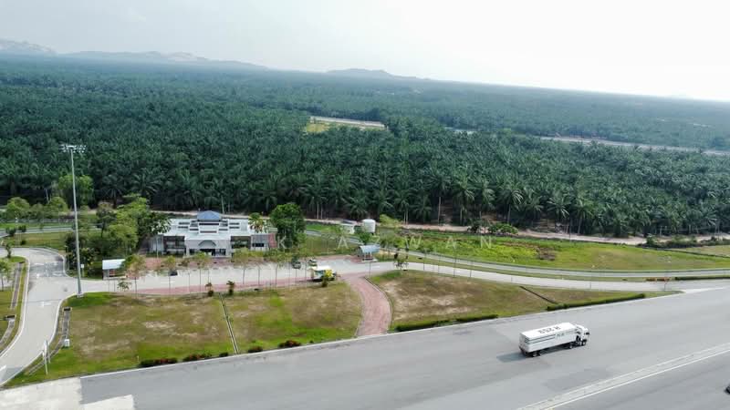 Tanah Pertanian untuk Dijual di Kampung Parit Mahang (Ijok) - NIK AZWAN - Exterior - PropertyGuru.com.my