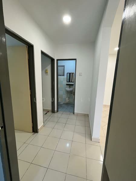 Apartment for Sale at Cengal Apartment - Louis Lin - Corridor - PropertyGuru.com.my