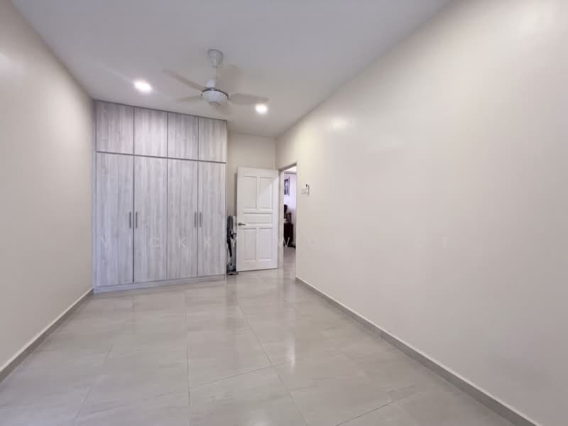 2-storey Terraced House for Sale in Bandar Putra Permai (Seri Kembangan) - Vickky Wong CF - Interior - PropertyGuru.com.my