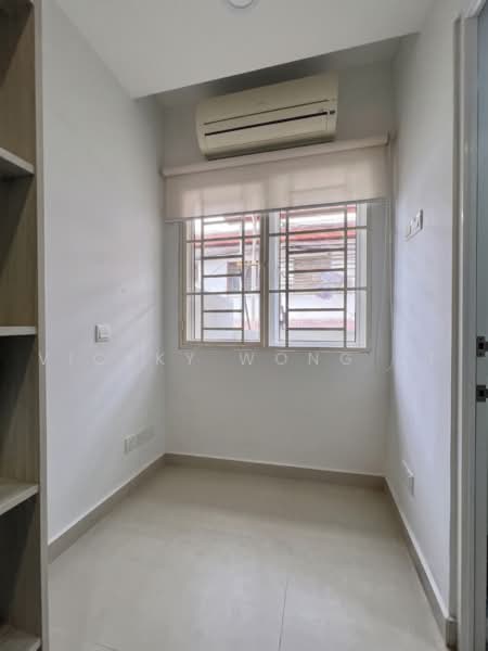 2-storey Terraced House for Sale in Bandar Putra Permai (Seri Kembangan) - Vickky Wong CF - Interior - PropertyGuru.com.my