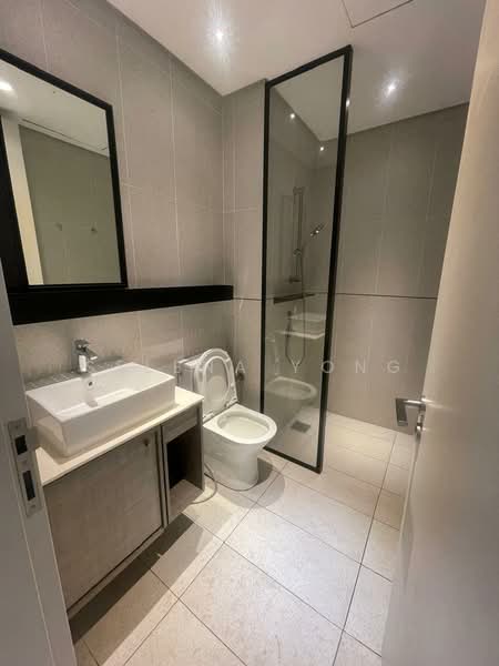 Service Residence for Rent at Millerz Square Serviced Residence - SELENA YONG - Bathroom - PropertyGuru.com.my