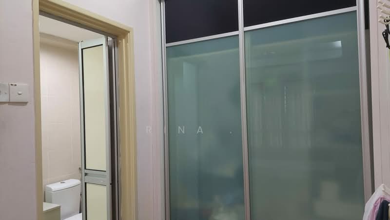 Servis Apartment untuk Dijual di D'Alamanda - Rina . - Bathroom - PropertyGuru.com.my