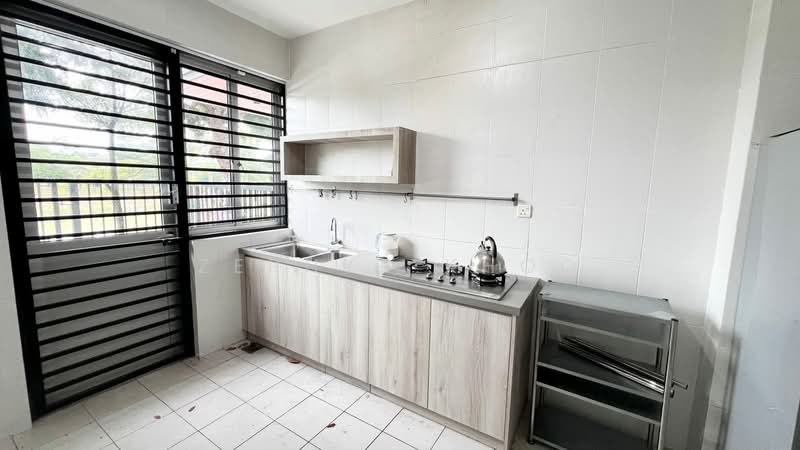 Semi-Detached House for Sale in Taman Nusa Idaman (Iskandar Puteri (Nusajaya)) - Zephyr Khoo - Kitchen - PropertyGuru.com.my
