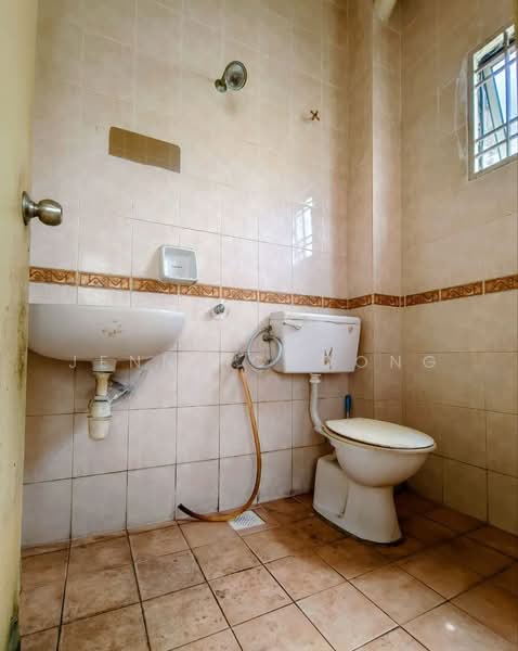 2-storey Terraced House for Sale in Taman Segar Perdana (Cheras) - Jenny Choong - Bathroom - PropertyGuru.com.my
