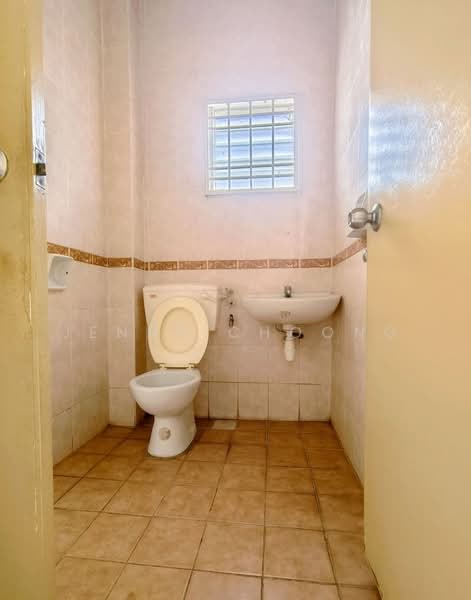 2-storey Terraced House for Sale in Taman Segar Perdana (Cheras) - Jenny Choong - Bathroom - PropertyGuru.com.my