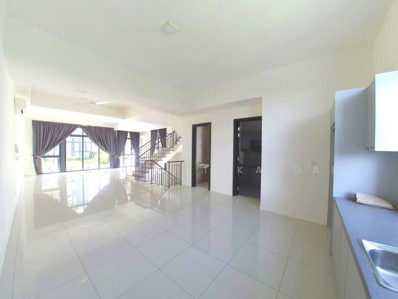 Rumah Teres 3 Tingkat untuk Dijual di Ampang (Kuala Lumpur) - Shaziery Iskandar - Living Room - PropertyGuru.com.my