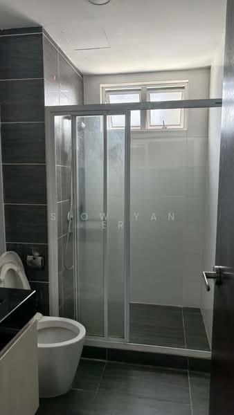 Servis Apartment untuk Dijual di Molek Pulai - Siow Yan Er - Bathroom - PropertyGuru.com.my