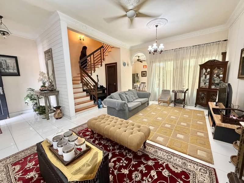 Rumah Teres 3 Tingkat untuk Dijual di Shah Alam (Selangor) - Nur Alia Omar - Living Room - PropertyGuru.com.my