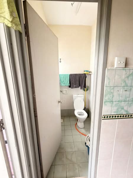 2-storey Terraced House for Sale in TAMAN PUCHONG UTAMA (Puchong) - Chow Kok Toong - Bathroom - PropertyGuru.com.my