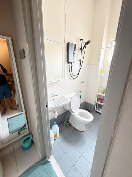 2-storey Terraced House for Sale in TAMAN PUCHONG UTAMA (Puchong) - Chow Kok Toong - Bathroom - PropertyGuru.com.my