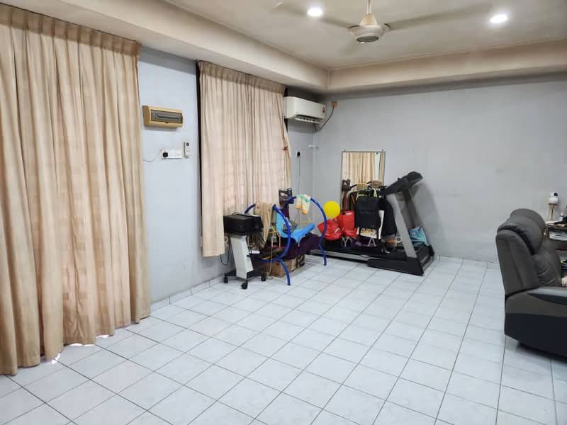 2-storey Terraced House for Sale in Bukit Indah (Iskandar Puteri (Nusajaya)) - Shirley Yap - Living Room - PropertyGuru.com.my