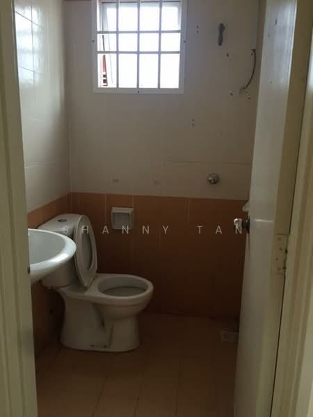 Townhouse for Sale in Bandar Sungai Long (Selangor) - Shanny Tan - Bathroom - PropertyGuru.com.my