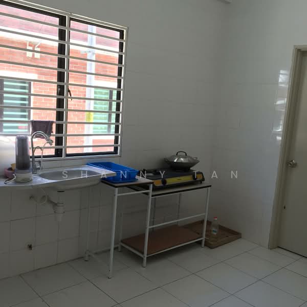 Townhouse for Sale in Bandar Sungai Long (Selangor) - Shanny Tan - Kitchen - PropertyGuru.com.my