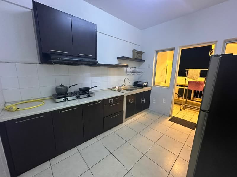 Kondominium untuk Disewa di Perdana View - Jason Chee - Kitchen - PropertyGuru.com.my