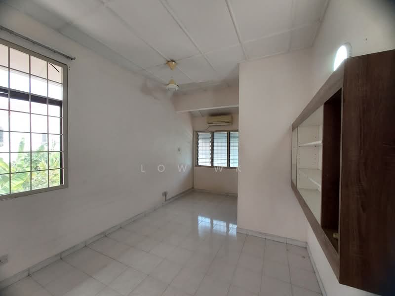 2-storey Terraced House for Sale in Taman Overseas Union (Taman Oug) (Jalan Klang Lama (Old Klang Road)) - LOW WK - Interior - PropertyGuru.com.my