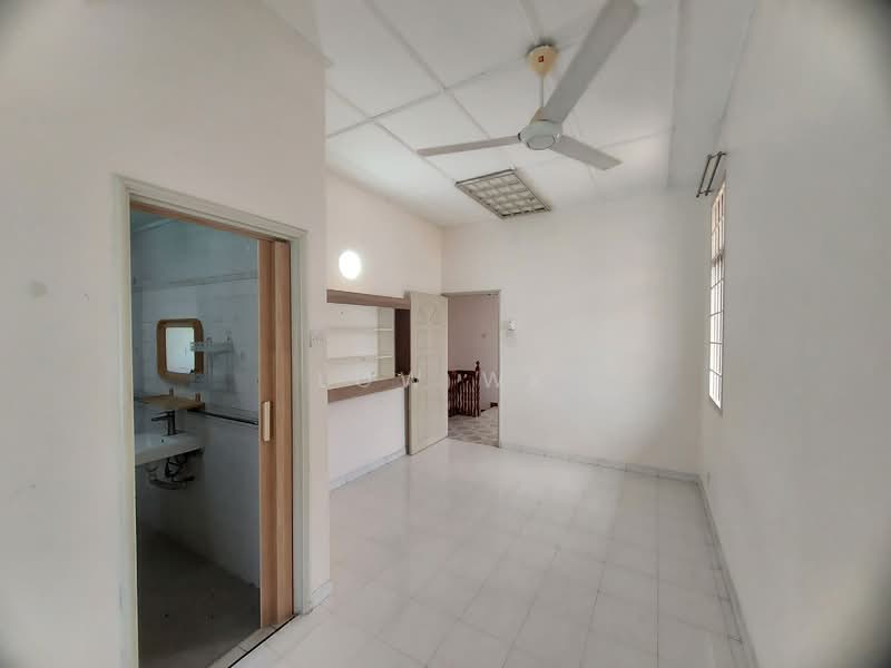 2-storey Terraced House for Sale in Taman Overseas Union (Taman Oug) (Jalan Klang Lama (Old Klang Road)) - LOW WK - PropertyGuru.com.my
