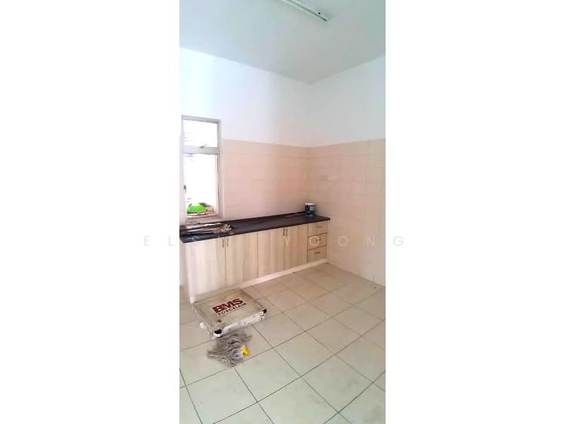 Rumah Teres 2 Tingkat untuk Dijual di Kota Kemuning (Shah Alam) - Elsie Yoong - Kitchen - PropertyGuru.com.my