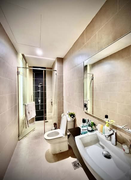 Condominium for Rent at Gurney Paragon - KK Kwok - Bathroom - PropertyGuru.com.my