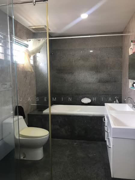 Rumah Berkembar untuk Dijual di Taman Tasik Indah Mewah (Batu) - Jasemin Chia - Bathroom - PropertyGuru.com.my