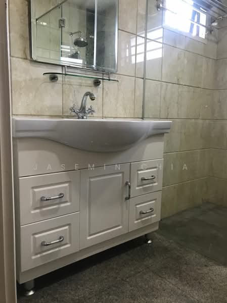 Rumah Berkembar untuk Dijual di Taman Tasik Indah Mewah (Batu) - Jasemin Chia - Bathroom - PropertyGuru.com.my