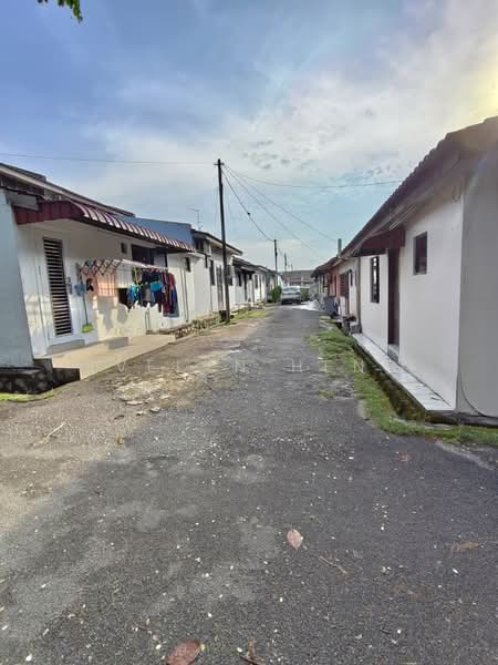 Rumah Teres 1 Tingkat untuk Dijual di Taman Puteri Wangsa (Ulu Tiram) - Evelyn Heng - Exterior - PropertyGuru.com.my