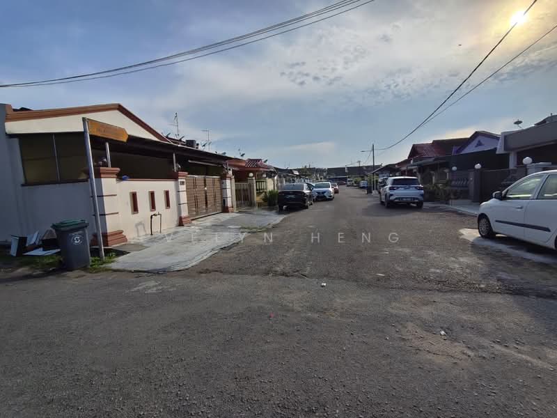 Rumah Teres 1 Tingkat untuk Dijual di Taman Puteri Wangsa (Ulu Tiram) - Evelyn Heng - Exterior - PropertyGuru.com.my