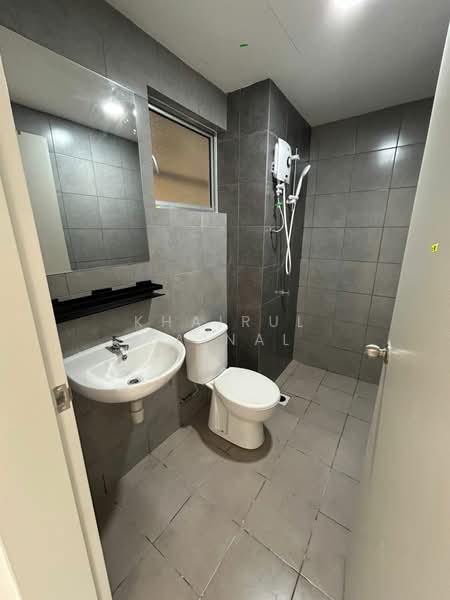 Kondominium untuk Disewa di Residensi Sateria - Khairul Zainal - Bathroom - PropertyGuru.com.my