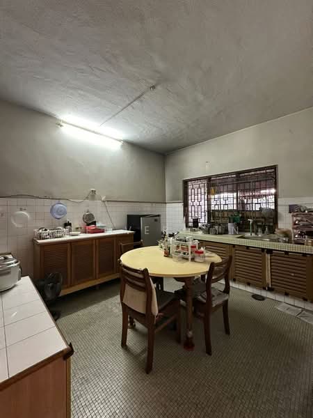 Rumah Berkembar untuk Dijual di Jalan Klang Lama (Old Klang Road) (Kuala Lumpur) - Denver Sin - Kitchen - PropertyGuru.com.my
