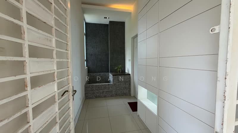 Condominium for Sale at 10 Island Resort - Jordan Ong - Entrance - PropertyGuru.com.my
