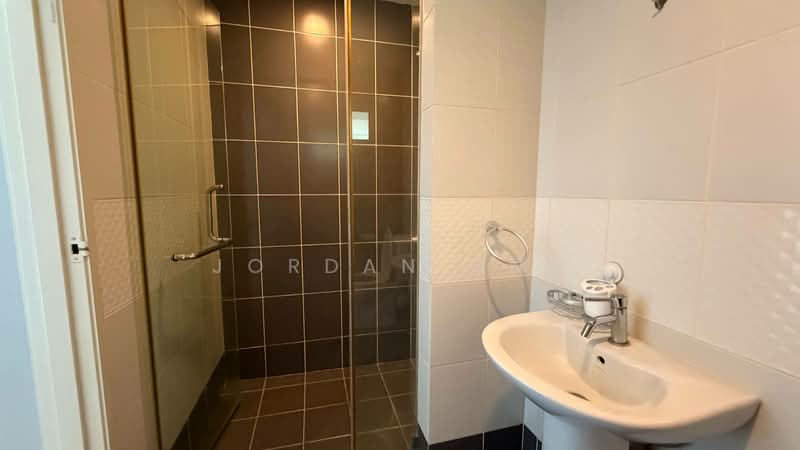Condominium for Sale at 10 Island Resort - Jordan Ong - Bathroom - PropertyGuru.com.my