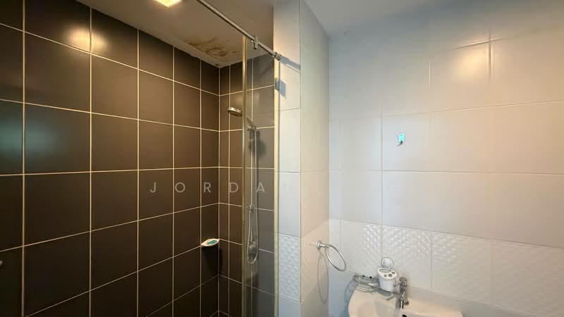 Condominium for Sale at 10 Island Resort - Jordan Ong - Bathroom - PropertyGuru.com.my
