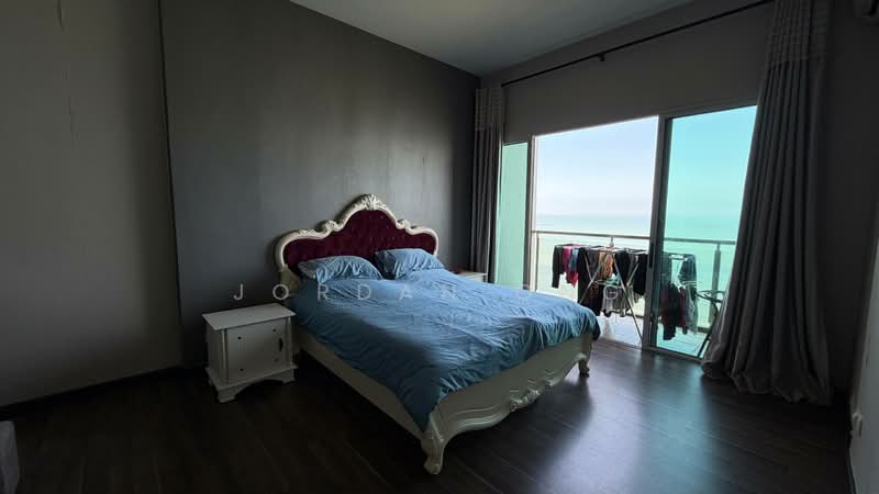 Condominium for Sale at 10 Island Resort - Jordan Ong - Bedroom - PropertyGuru.com.my