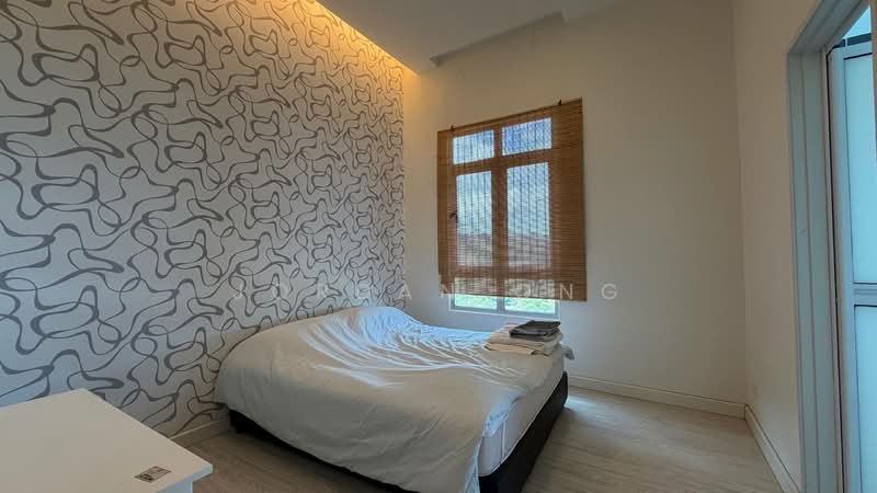 Condominium for Sale at 10 Island Resort - Jordan Ong - Bedroom - PropertyGuru.com.my
