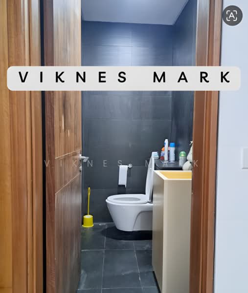 Kondominium untuk Dijual di Shorefront Residences - Viknes Mark - Bathroom - PropertyGuru.com.my