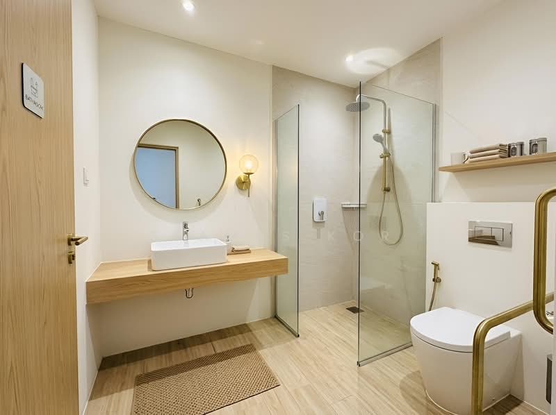 Shop for Sale in Kota Kemuning (Shah Alam) - Seamus Kor Kor - Bathroom - PropertyGuru.com.my