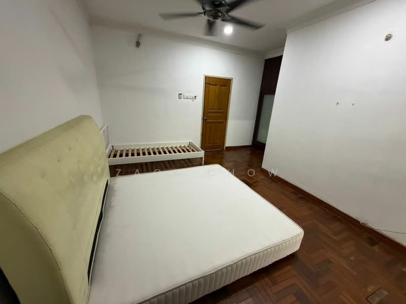 2-storey Terraced House for Sale in Taman Pelangi Indah (Ulu Tiram) - Zack Chow - Bedroom - PropertyGuru.com.my