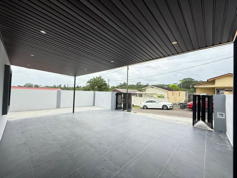 Semi-Detached House for Sale in Taman Mutiara (Ulu Tiram) - Kelly Chiam - Exterior - PropertyGuru.com.my