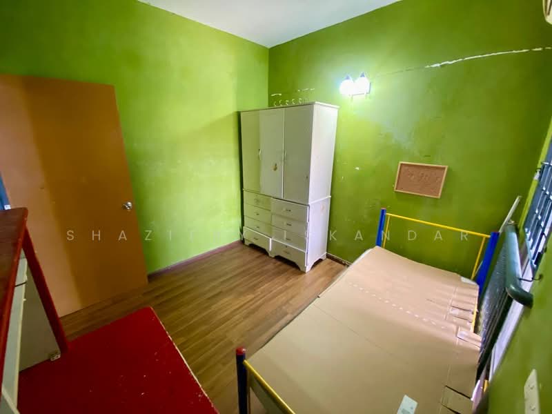 Condominium for Sale at Sri Ledang - Shaziery Iskandar - Bedroom - PropertyGuru.com.my