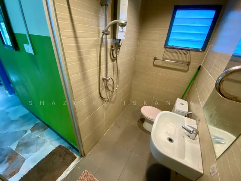 Condominium for Sale at Sri Ledang - Shaziery Iskandar - Bathroom - PropertyGuru.com.my