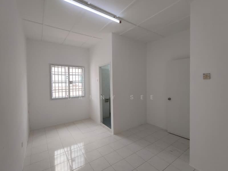 2-storey Terraced House for Sale in Taman Putri Kulai (Kulai) - Danny See - Interior - PropertyGuru.com.my