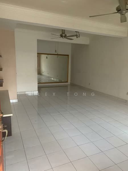 Rumah Teres 2 Tingkat untuk Dijual di Kota Kemuning (Shah Alam) - Alex Tong - Living Room - PropertyGuru.com.my