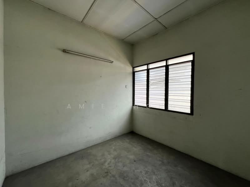 2-storey Terraced House for Sale in Taman Pengkalan Barat (Ipoh) - Amie Chong - Interior - PropertyGuru.com.my