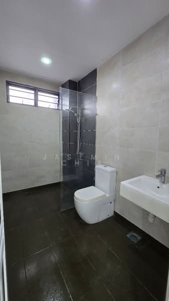 Rumah Teres 3 Tingkat untuk Dijual di Jalan Ipoh (Kuala Lumpur) - Jasemin Chia - Bathroom - PropertyGuru.com.my