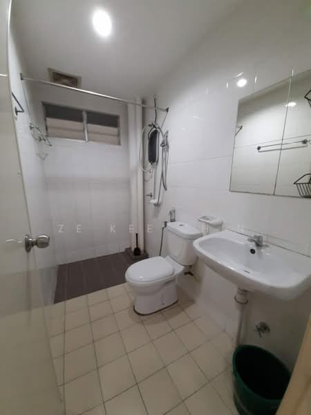Apartment for Sale at Seri Jati - ZE KEE CHIN - Bathroom - PropertyGuru.com.my