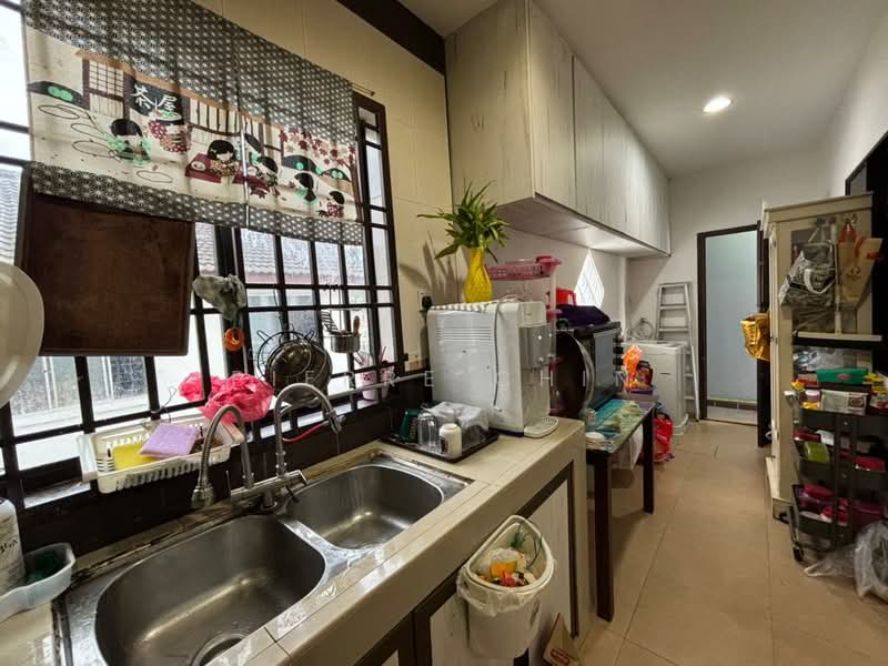 1-storey Terraced House for Sale in Taman Universiti (Skudai) - Pierre Chin - Kitchen - PropertyGuru.com.my
