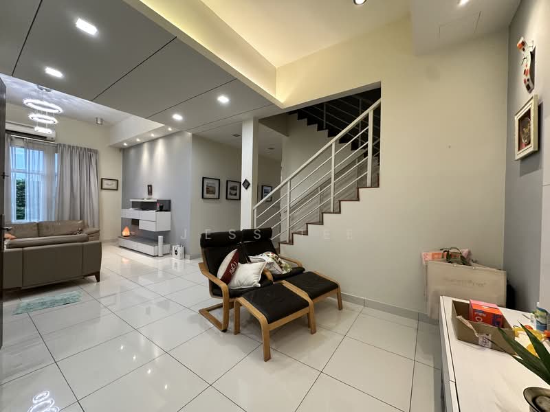 Rumah Berkembar untuk Dijual di Setia Eco Park (Setia Alam) - Jess Tee - Living Room - PropertyGuru.com.my